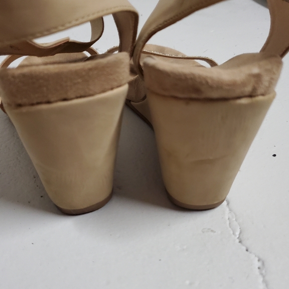 Diamond Pattern Wedges - Picture 4 of 8